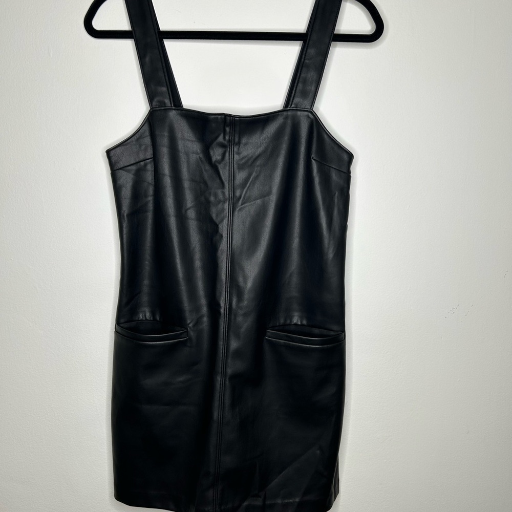 Abercrombie & Fitch Black Faux Leather Front Pocket Mini Shift Dress - Picture 7 of 12